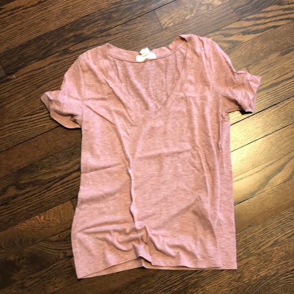 A pink v neck shirt from forever 21 - Picture 1 of 3